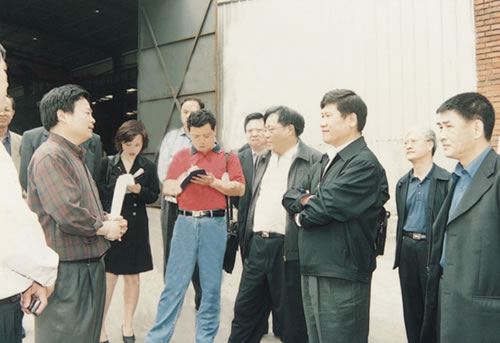 時任武漢市市長，湖北省常務(wù)副省長李憲生到公司指導工作
